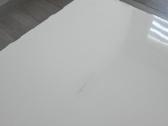 Baltas staliukas - nuotraukos Nr. 4