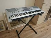 Yamaha PSR-E413 sintezatorius + dovanų stovas