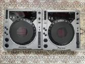 2 Pioneer Cdj 800 grotuvai