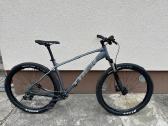 Trek marlin 7 gen 3 kalnu dviratis.