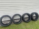 225/40 R18