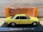 Mercedes-benz W123 230ce, 1976 - 1:43 Maxichamps