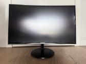 Samsung lenktas 24 colių monitorius