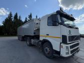 Volvo sunkvežimis su puspriekabe - nuotraukos Nr. 2