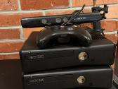 2 xbox 360 slim,1pultelis ir kinect