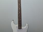 Elektrinė gitara arrow St 111 snow white