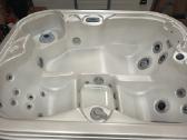 Lauko sūkurinė vonia jacuzzi
