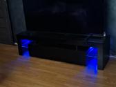 Televizoriaus spintelė su LED apšvietimu