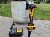 Dewalt Dcg405 kampinis šlifuoklis (bulgarkė)