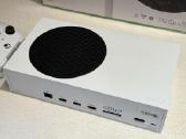 Xbox Series S 512gb pilnas komplektas + stovas - nuotraukos Nr. 5