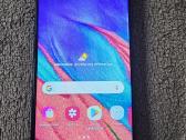 Samsung A40 30€