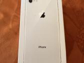 Apple 8, 64 GB