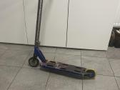 Custom triukinis paspirtukas.