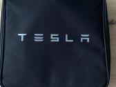 Tesla pakrovejas