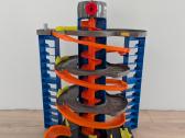 Hot wheels mega garažas
