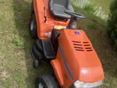Husqvarna traktoriukas - nuotraukos Nr. 2
