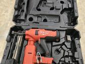 Milwaukee akumuliat kabių pistoletas M18 Ffus