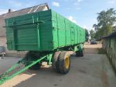 Priekaba John Deer