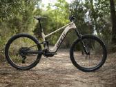 Naujas Giant elektrinis MTB L dydis 2700 € - nuotraukos Nr. 2
