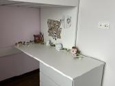 Ikea dviaukštė lova su spintele ir rašomu stalu - nuotraukos Nr. 3
