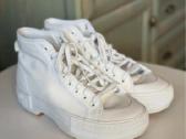 Adidas kedai