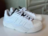Adidas kedai