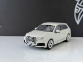 Audi Q7 1:43