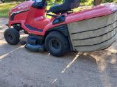 Traktoriukas žoliapjovė Honda 2417 - nuotraukos Nr. 4