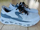 Skechers slip-ins kedukai