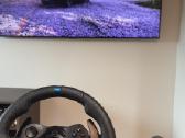 Parduodamas Logitech g923 vairas su bėgiais.