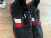 Parduodu naujus Tommy Hilfiger batus - nuotraukos Nr. 2