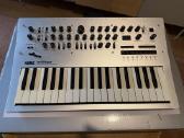 Korg Minilogue poly analoginis sintezatorius