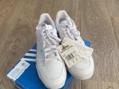 Moteriški Adidas bateliai - nuotraukos Nr. 3