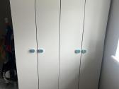 Parduodamos 2 vaikiškos rūbų spintos (Ikea)