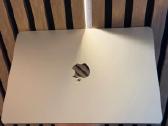 Apple MacBook Air 2025 13" Starlight M4 a3240 - nuotraukos Nr. 2