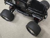 Traxxas e-maxx 1/8 RC modelis - nuotraukos Nr. 3