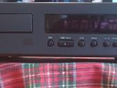 CD grotuvas ir Vhs grotuvas