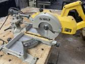 Dewalt Dw777 kampinis pjūklas