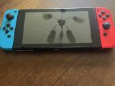 Parduodu Nintendo Switch V2 Neon Red/blue konsolę.
