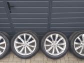 Orginalus VW ratlankiai su padangom R17