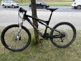 Scott Genius 720 full-suspension kalnų dviratis