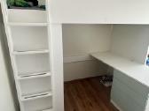 Ikea Smstad lovos ir stalo komplektas