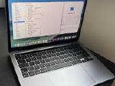 MacBook pro M2 2022