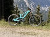 YT Tues Core 4 Downhill dviratis