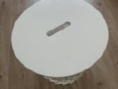 Apvalus baltas Ikea staliukas - nuotraukos Nr. 2
