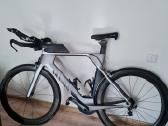 Canyon Speedmax CF 9.0 Di2 triatlono dviratis