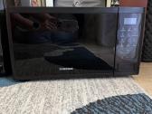 Parduodama naudota „samsung“ mikrobangų krosnelė.