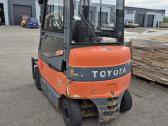 Toyota 7fbmf25 šakinis krautuvas - nuotraukos Nr. 2