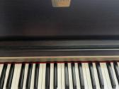 Yamaha elektrinis pianinas