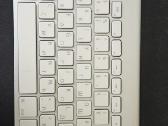 Parduodu belaidę Apple klaviatūrą.